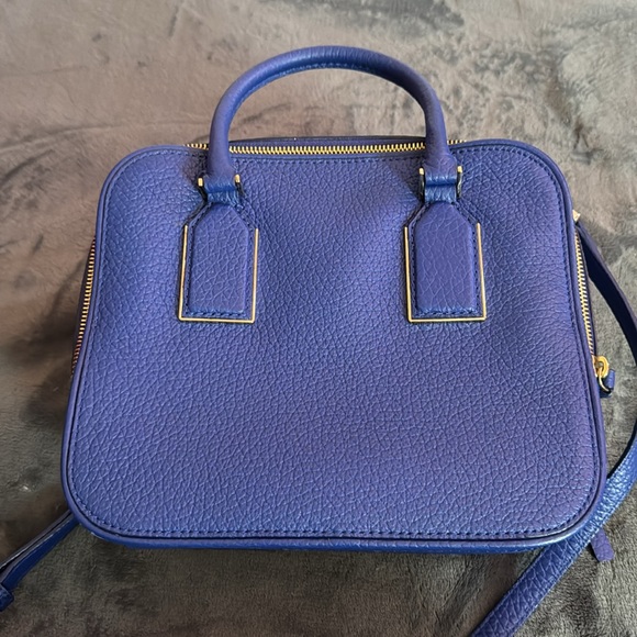 Royal Blue Square Kate Spade handbag with crossbody strap - Picture 3 of 4